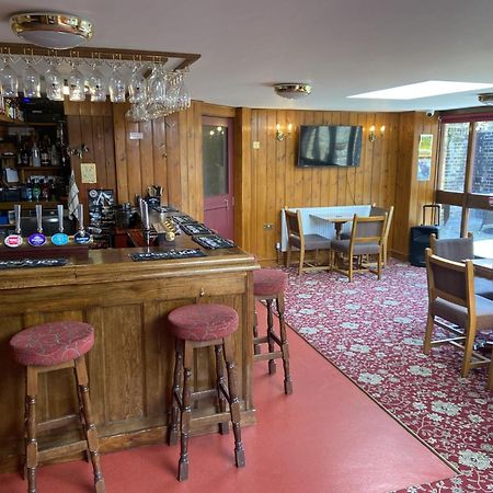 The Jolly Drayman Pub And Hotel Γκρέιβσεντ Εξωτερικό φωτογραφία